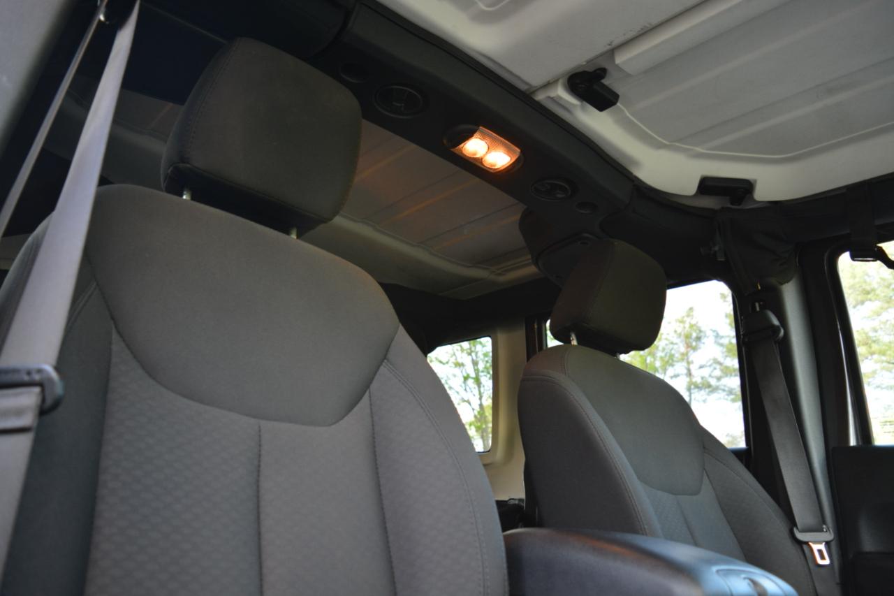 Jeep Wrangler Unlimited Sport 4WD 2017