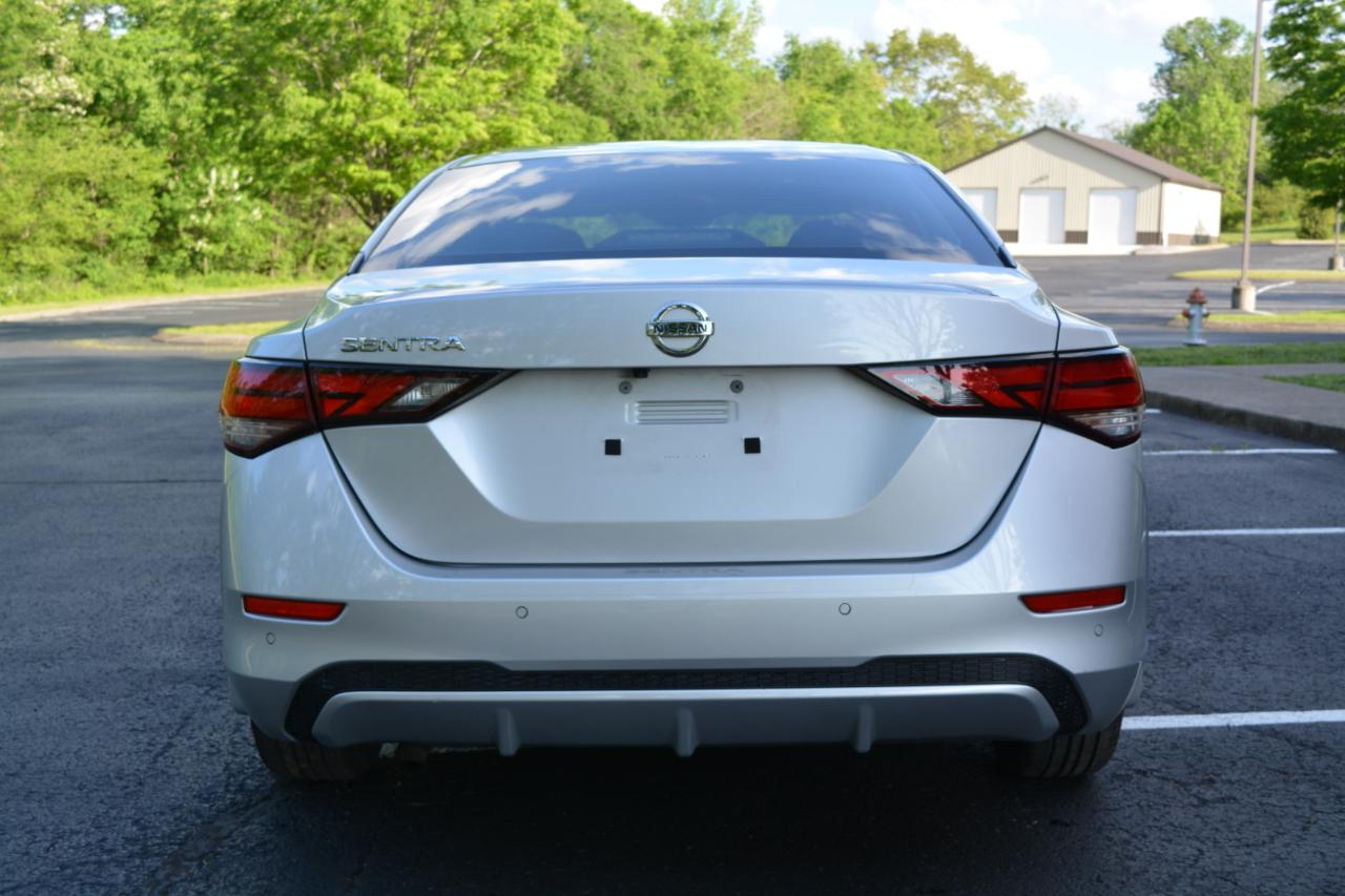 Nissan Sentra S 2021