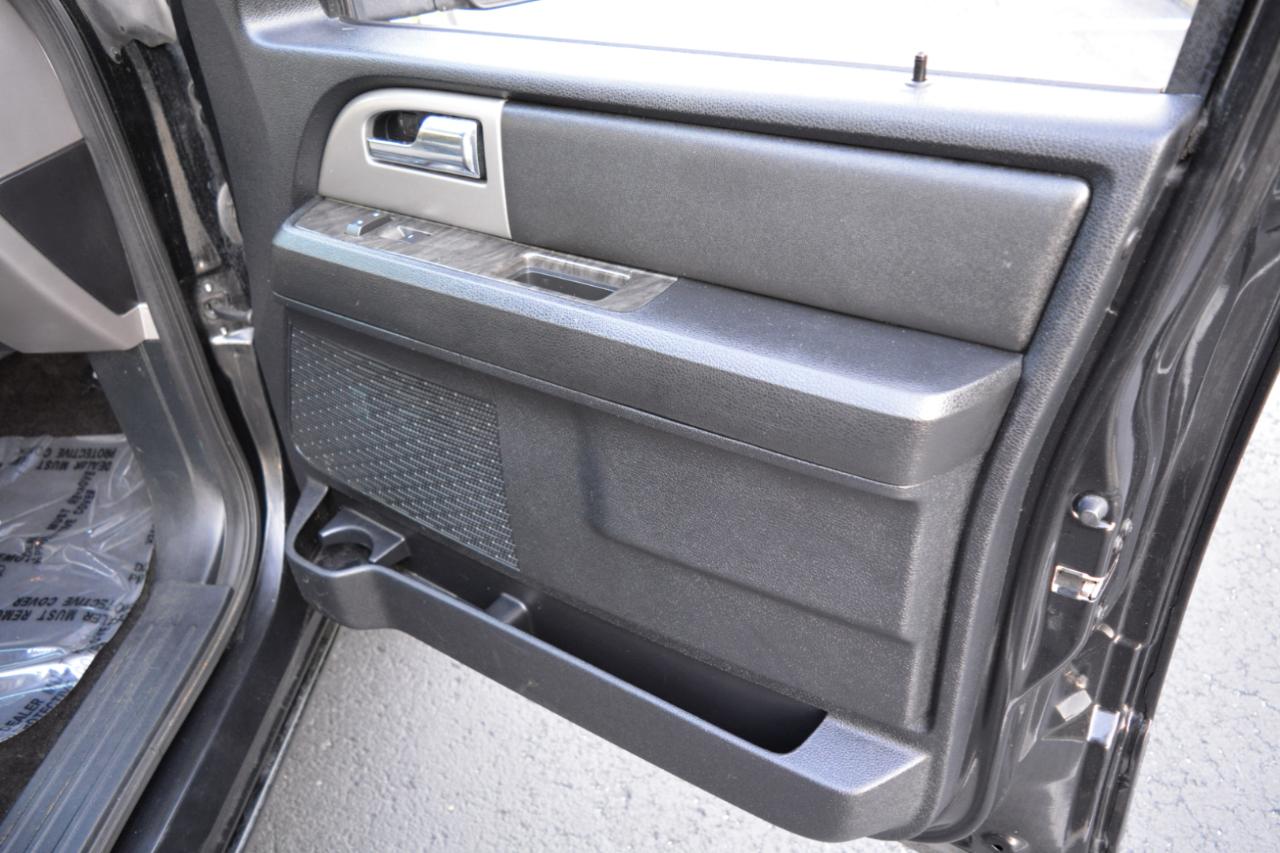 Ford Expedition Limited 4WD 2015