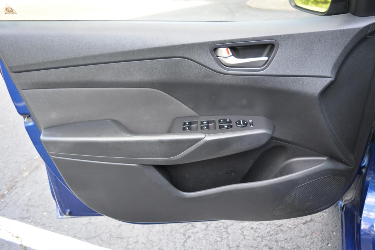 Hyundai Accent SEL 4-Door 6A 2020