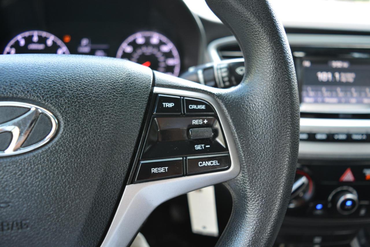 Hyundai Accent SEL 4-Door 6A 2020