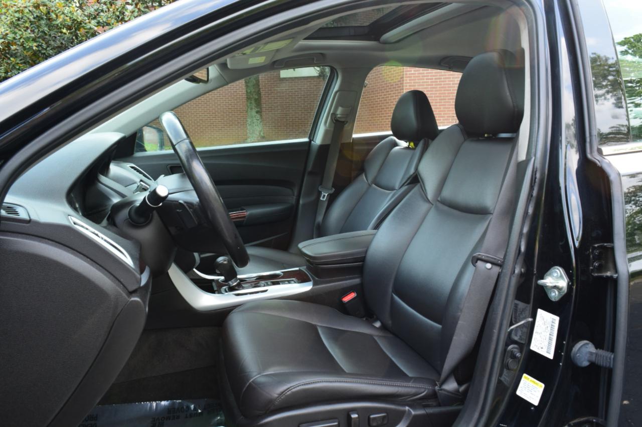 Acura TLX Base 2.4L 2017