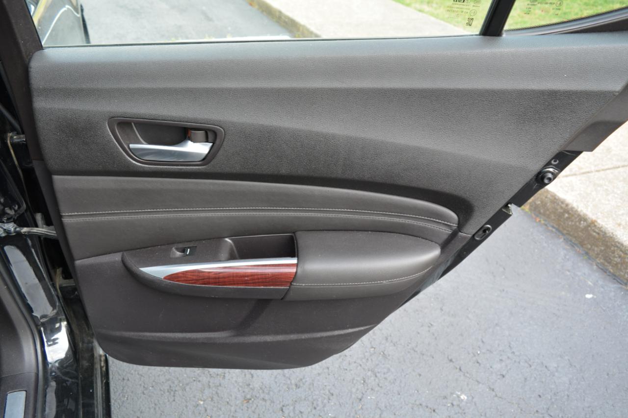 Acura TLX Base 2.4L 2017