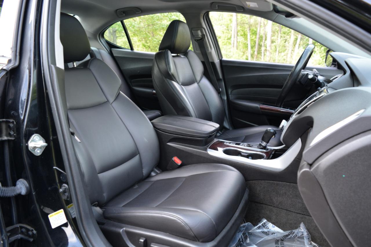 Acura TLX Base 2.4L 2017