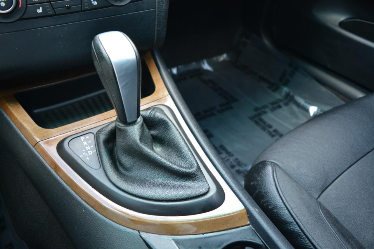 BMW 1-Series 128i Coupe 2012