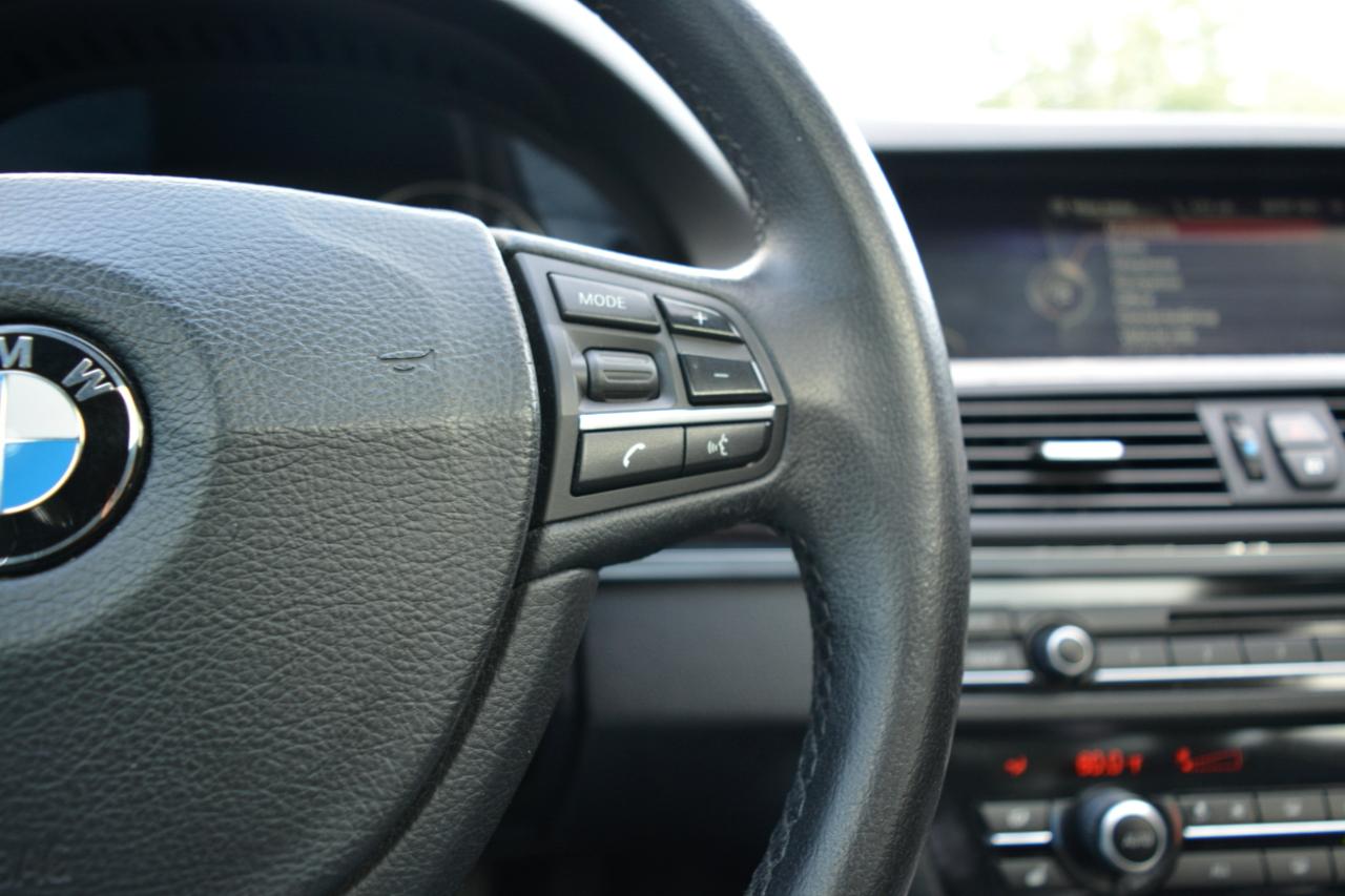 BMW 5-Series 528i 2014