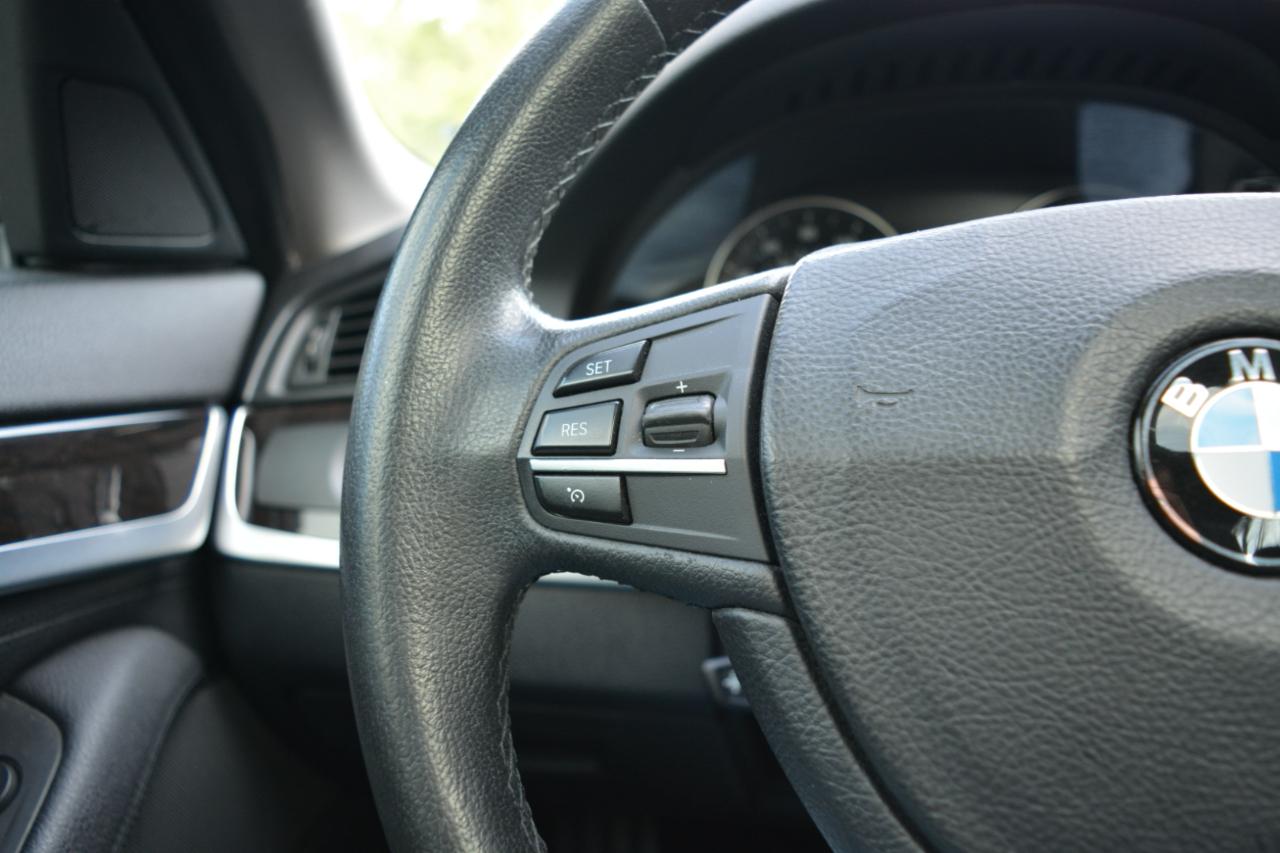 BMW 5-Series 528i 2014