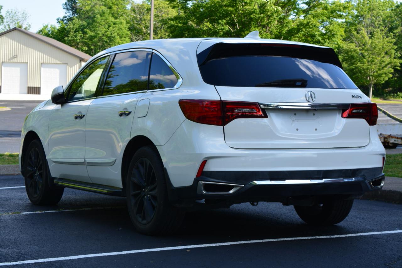 Acura MDX 9-Spd AT w/Tech Package 2017
