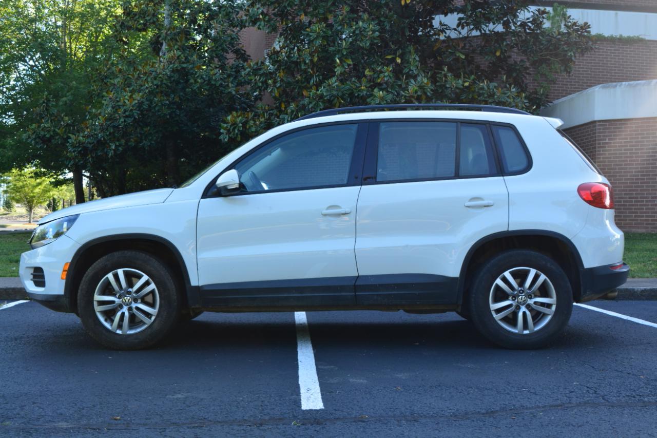 Volkswagen Tiguan SE 2016