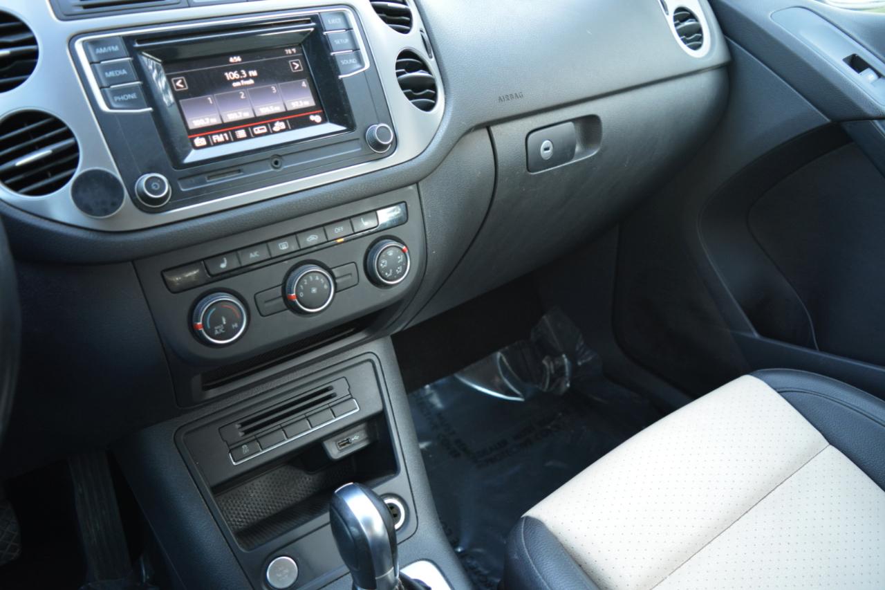 Volkswagen Tiguan SE 2016