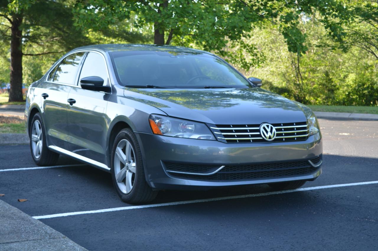 Volkswagen Passat 2.0L TDI SEL Premium 2013