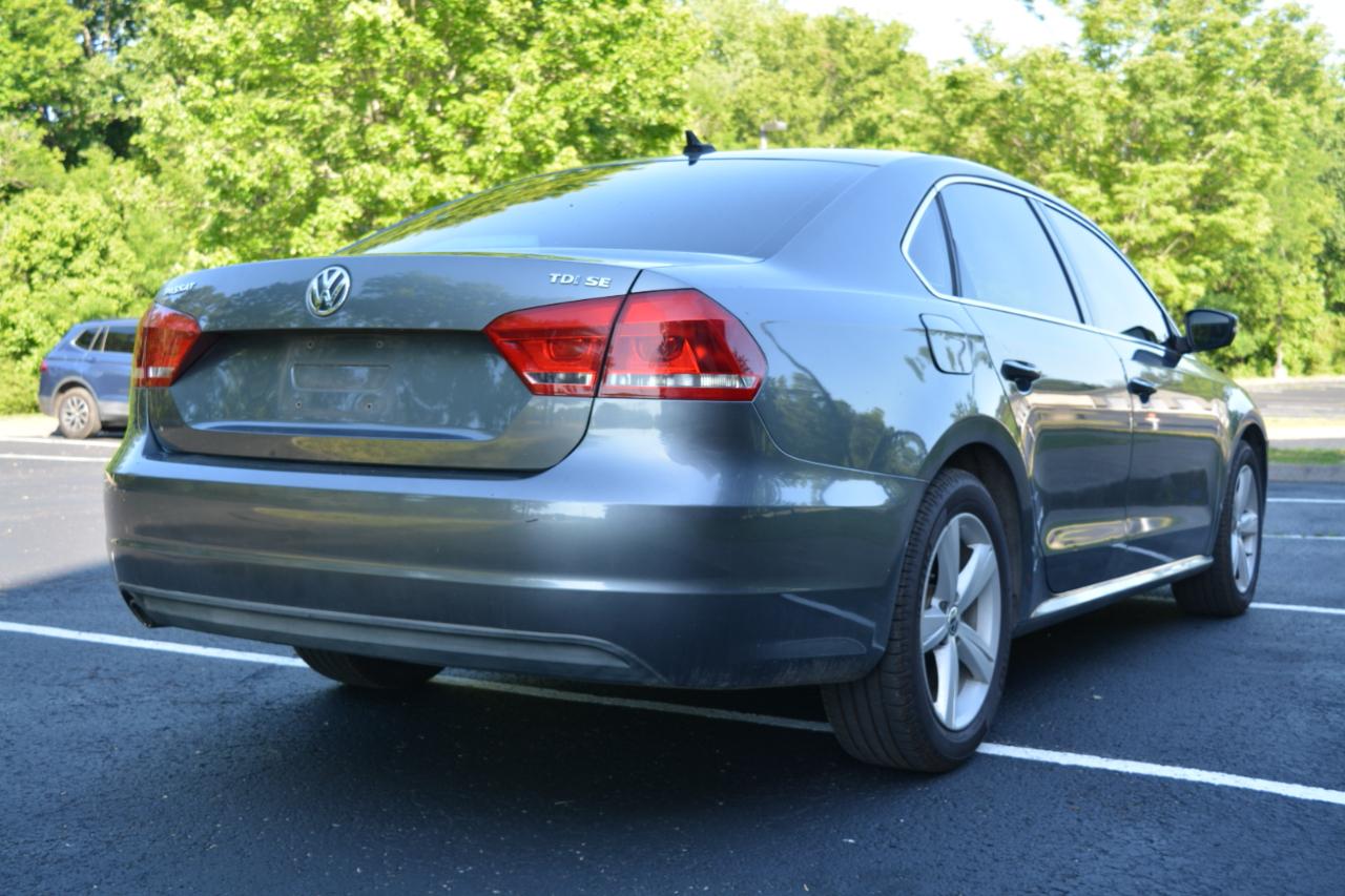 Volkswagen Passat 2.0L TDI SEL Premium 2013