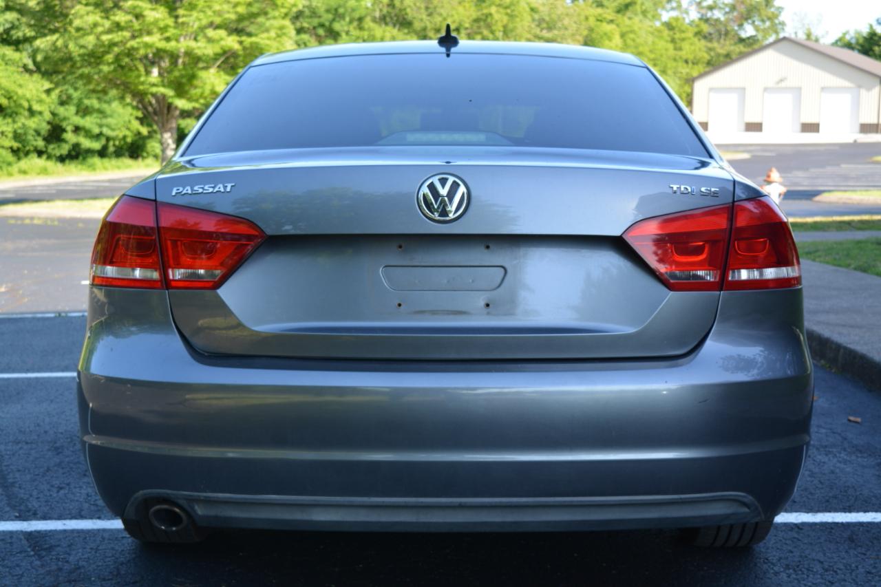 Volkswagen Passat 2.0L TDI SEL Premium 2013
