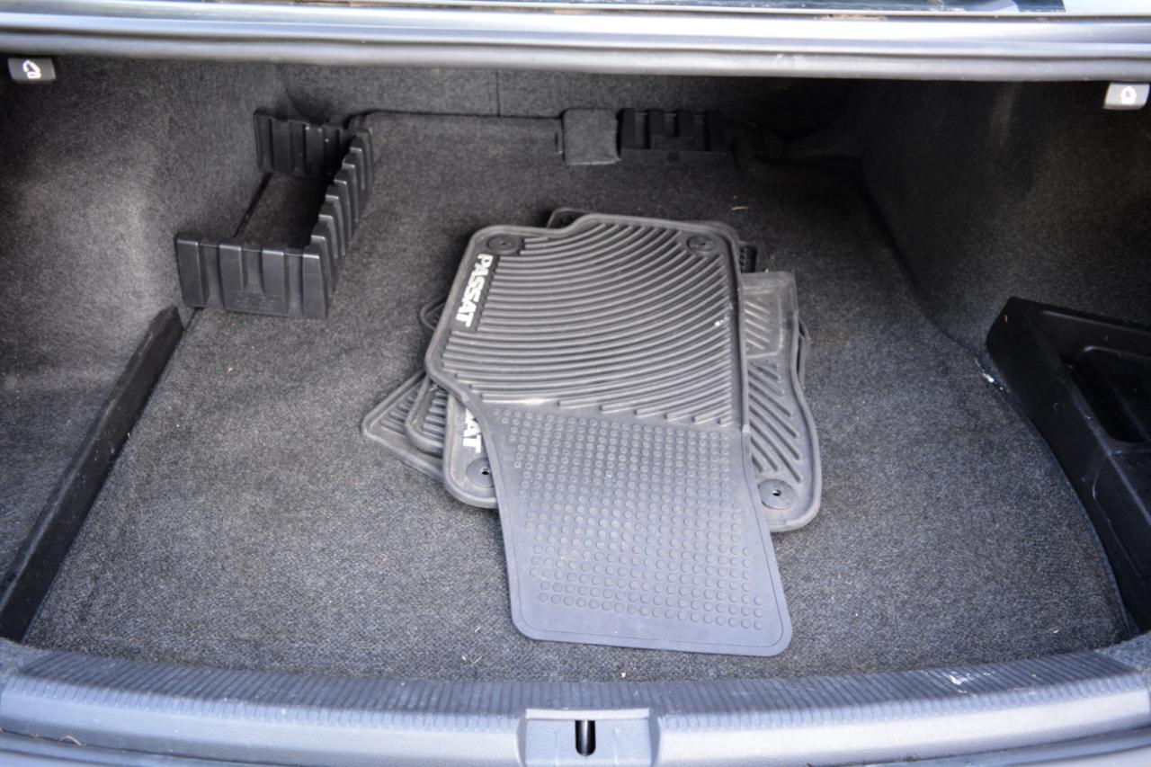 Volkswagen Passat 2.0L TDI SEL Premium 2013