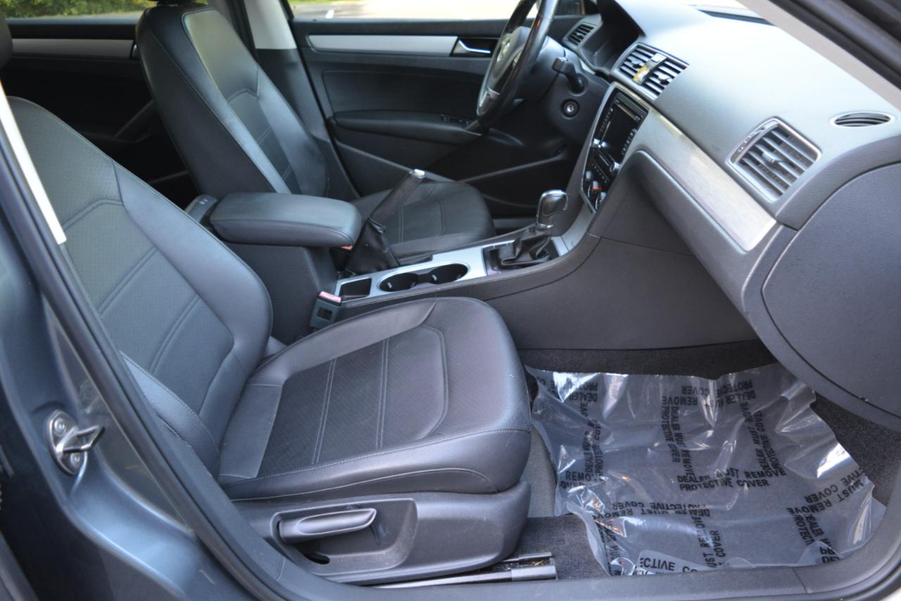 Volkswagen Passat 2.0L TDI SEL Premium 2013