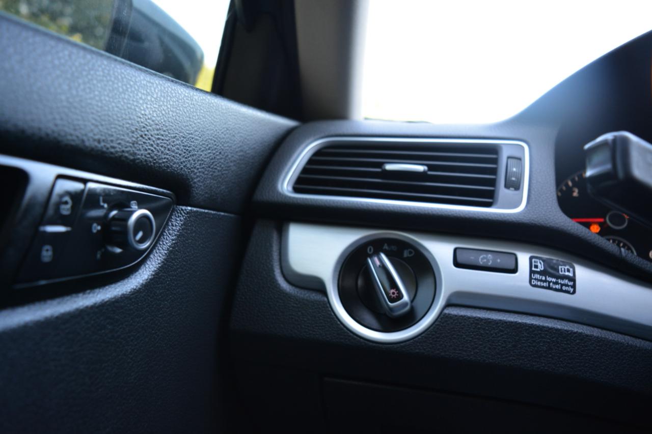 Volkswagen Passat 2.0L TDI SEL Premium 2013