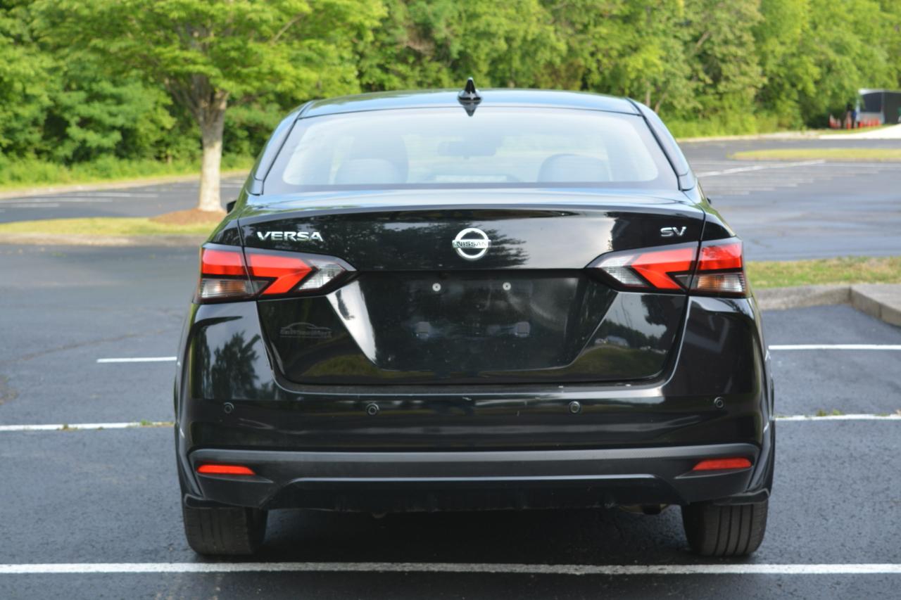 Nissan Versa SV 2021