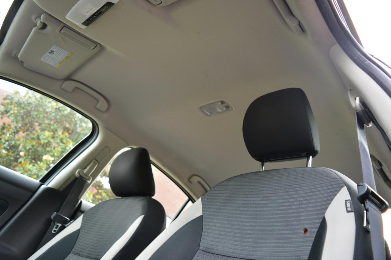 Nissan Versa SV 2021
