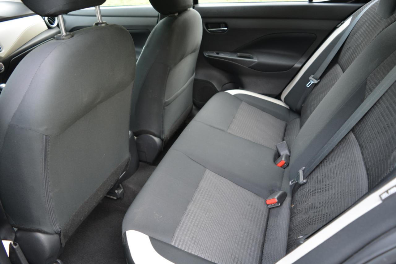 Nissan Versa SV 2021