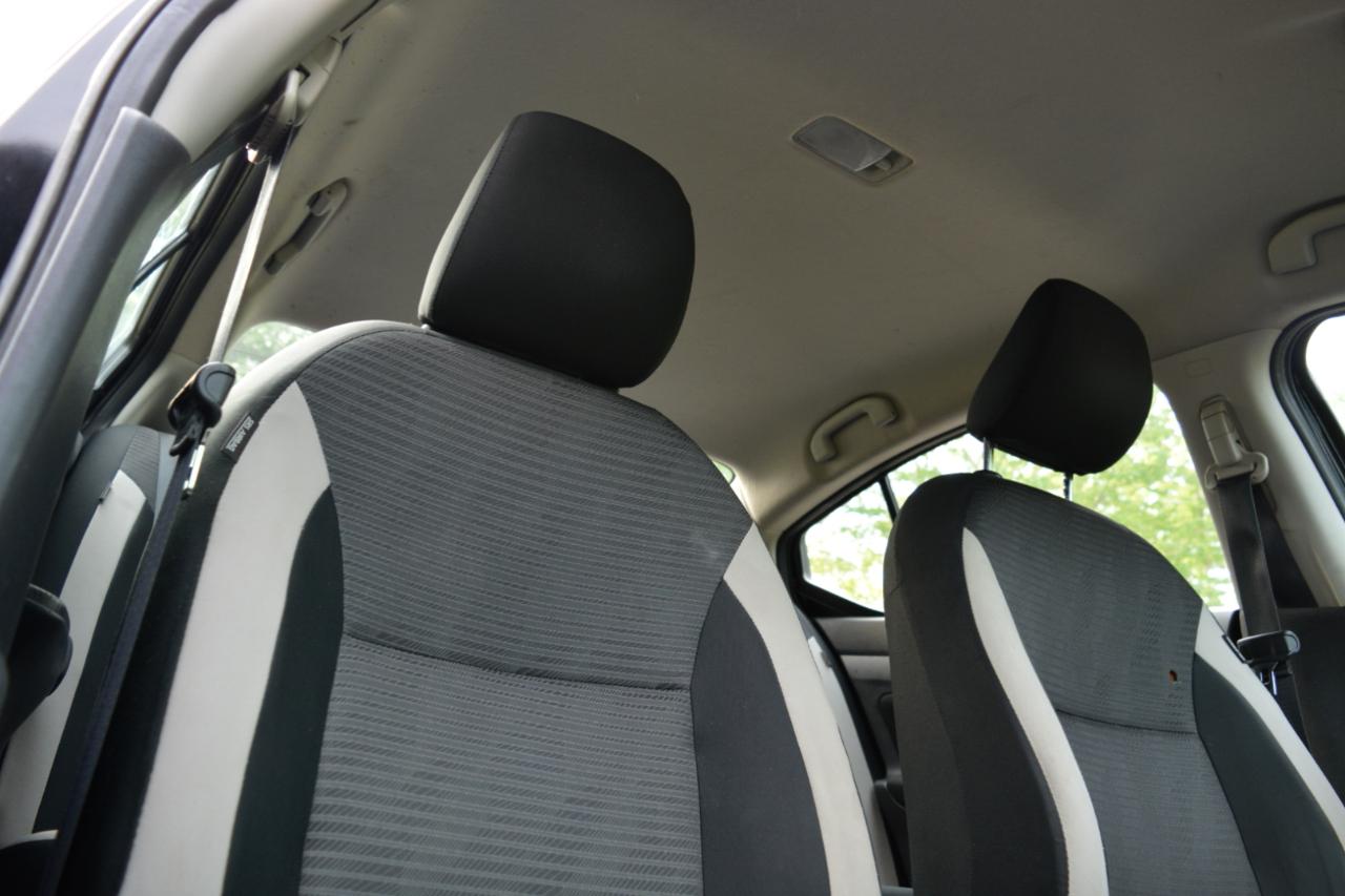 Nissan Versa SV 2021