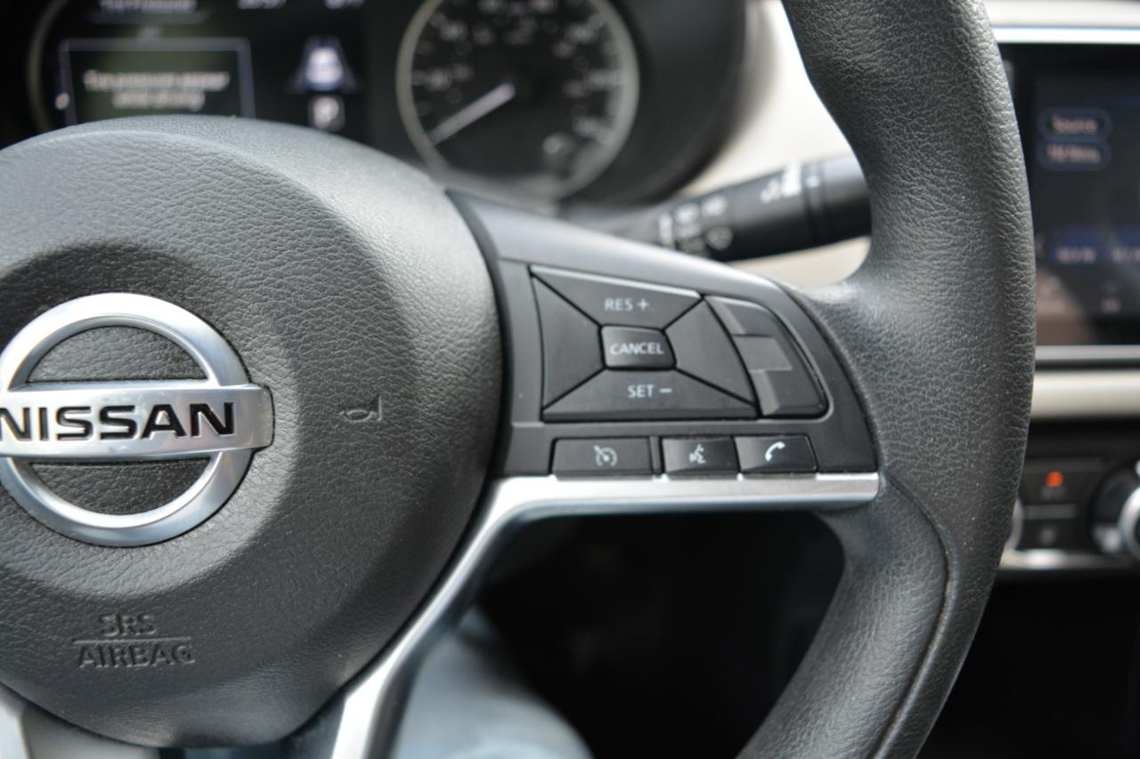 Nissan Versa SV 2021