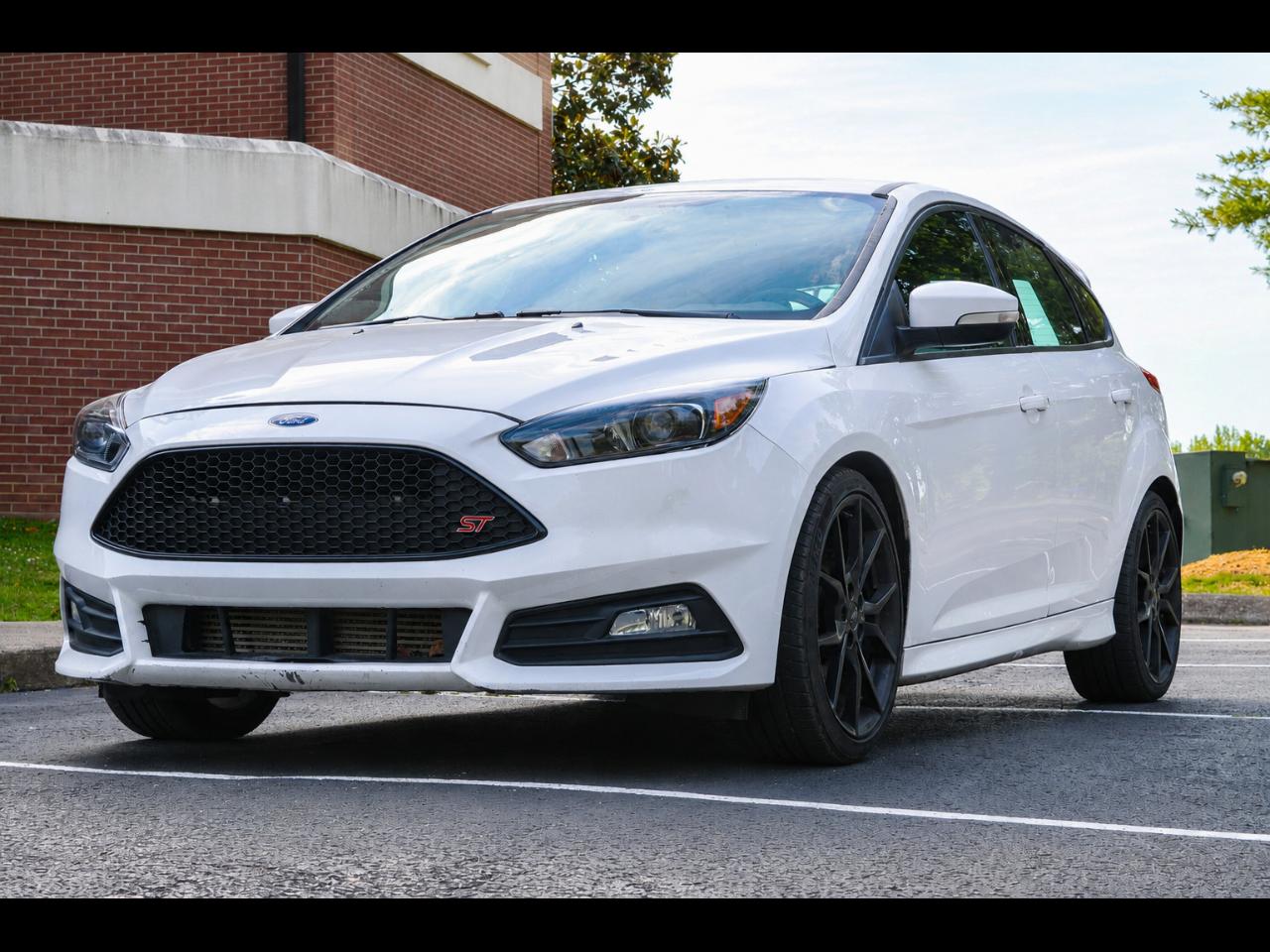 Ford Focus ST Hatch 2016