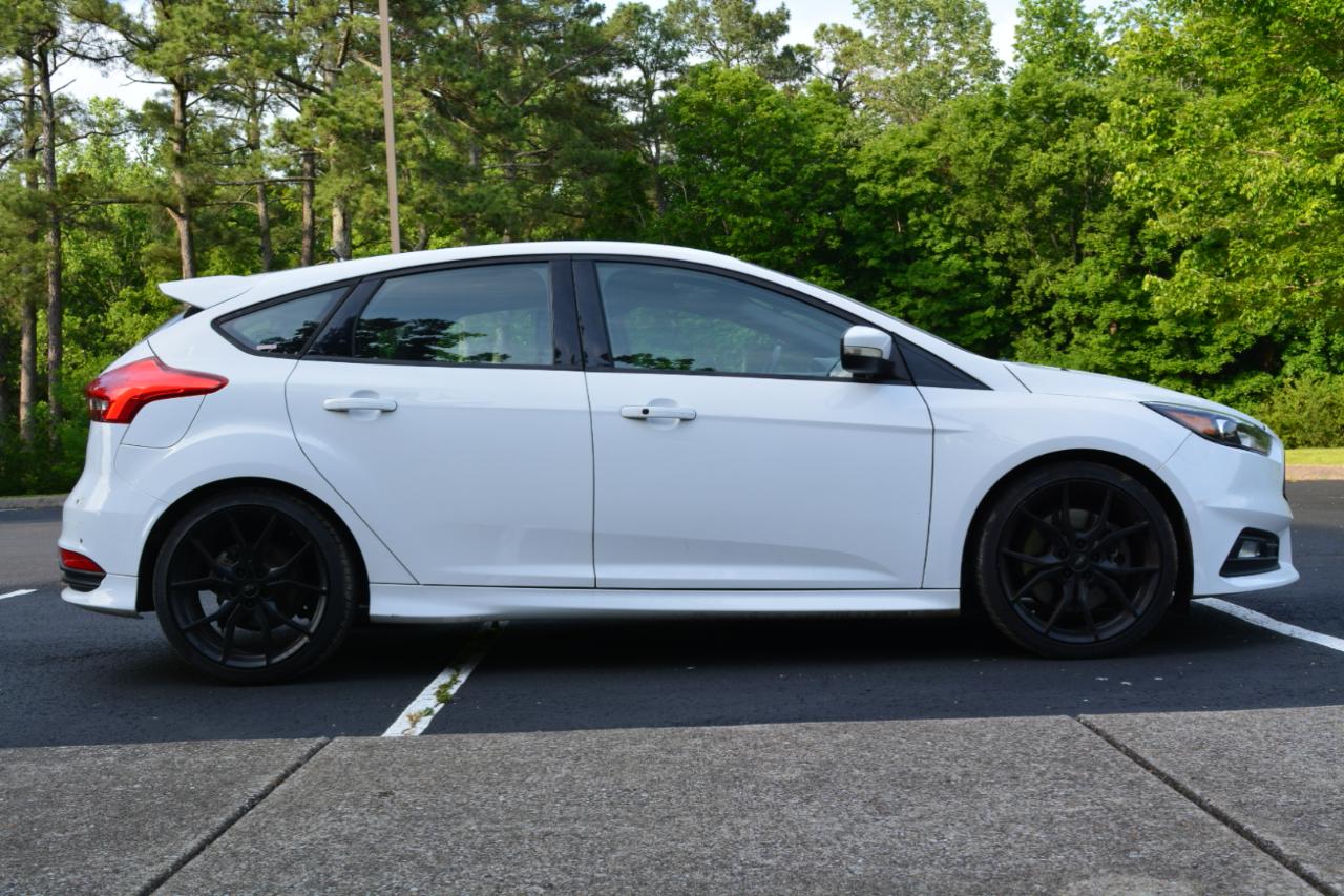 Ford Focus ST Hatch 2016