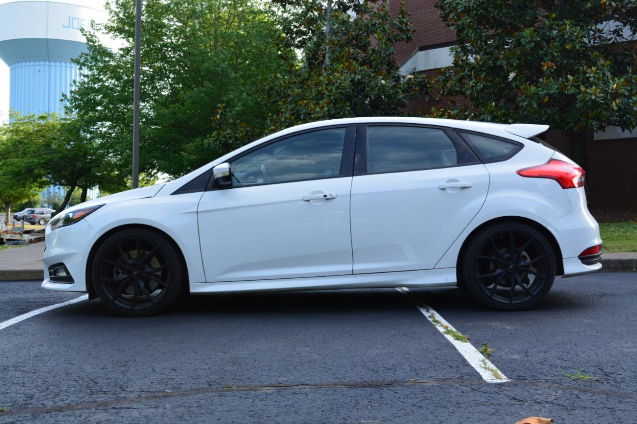Ford Focus ST Hatch 2016