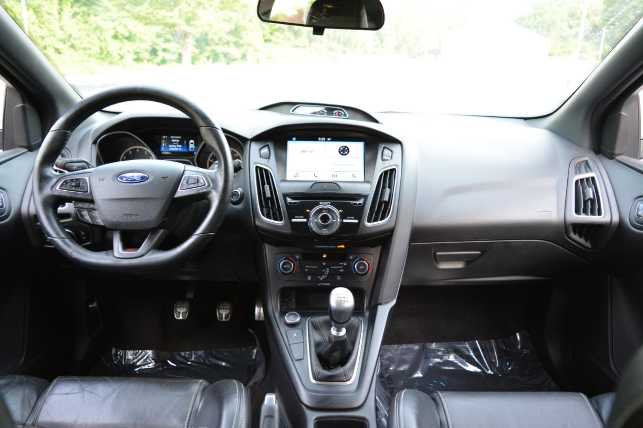 Ford Focus ST Hatch 2016