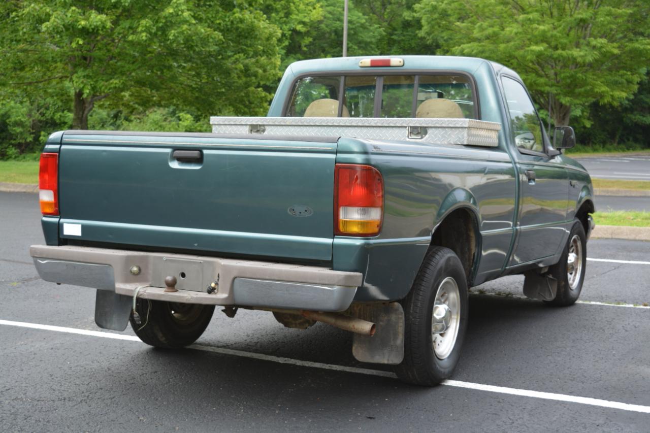 Ford Ranger XL Reg. Cab Short Bed 2WD 1995