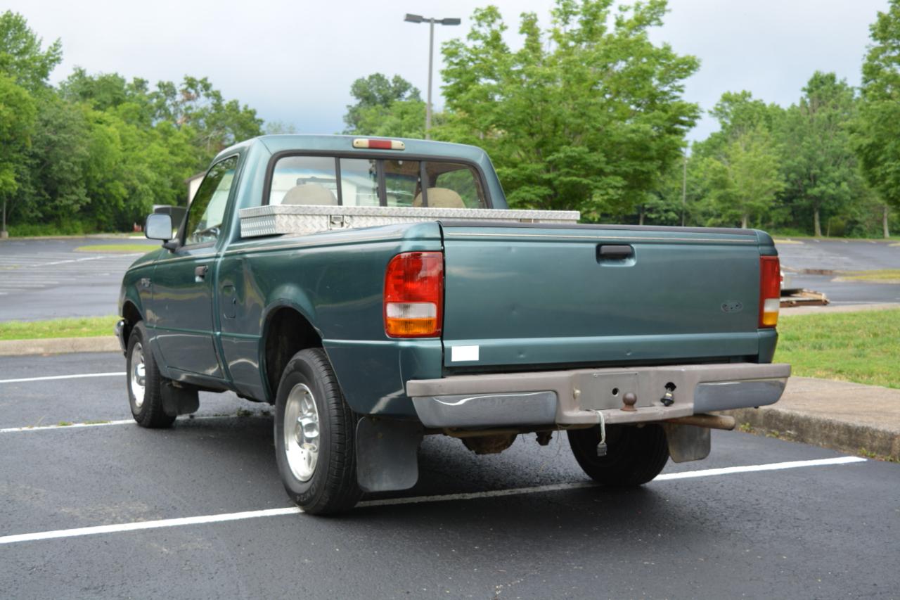 Ford Ranger XL Reg. Cab Short Bed 2WD 1995