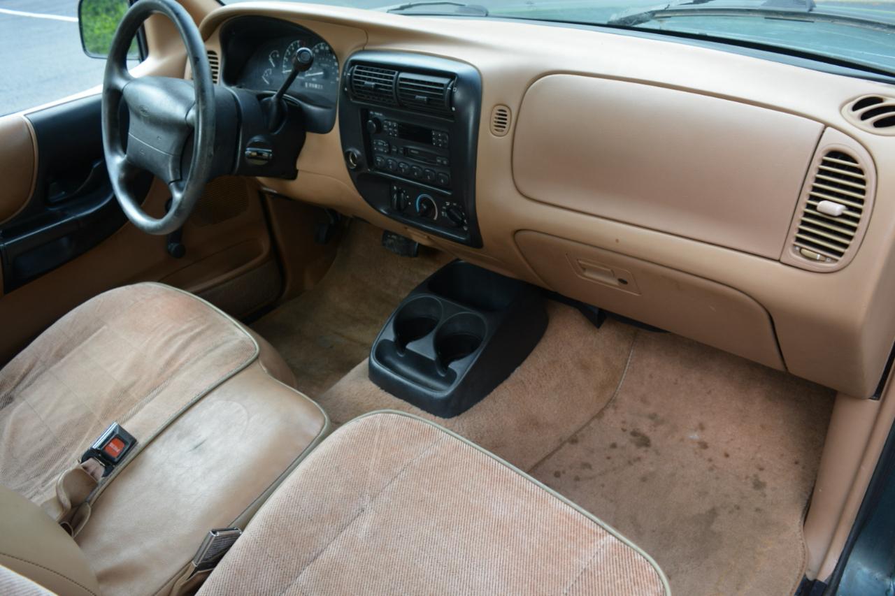 Ford Ranger XL Reg. Cab Short Bed 2WD 1995