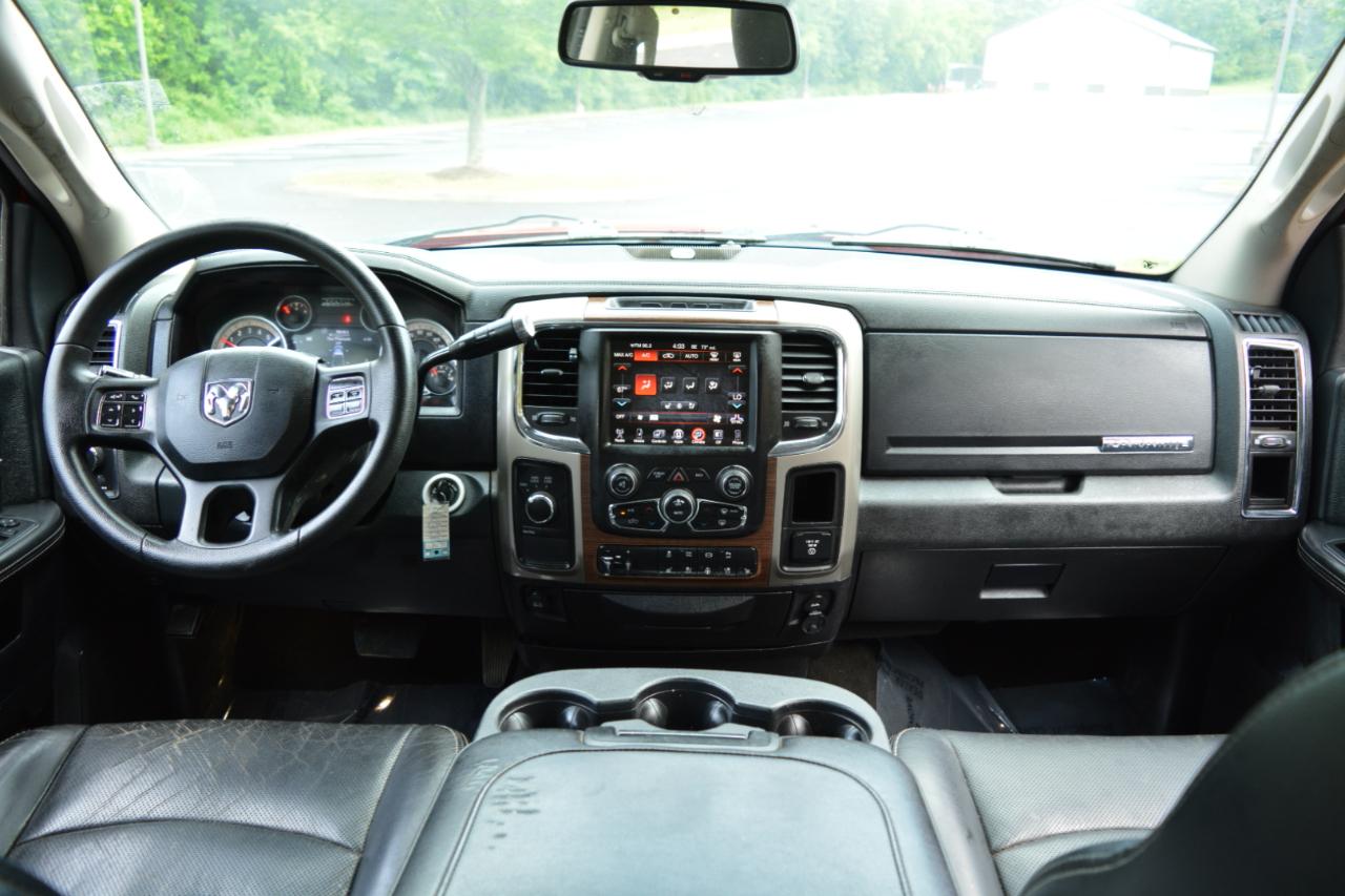 RAM 2500 Laramie Crew Cab SWB 4WD 2015