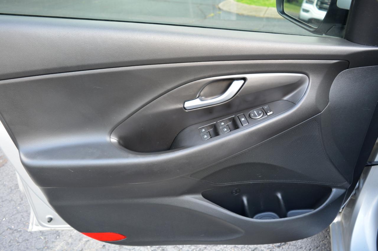 Hyundai Elantra GT Sport 1.6L 6M 2018