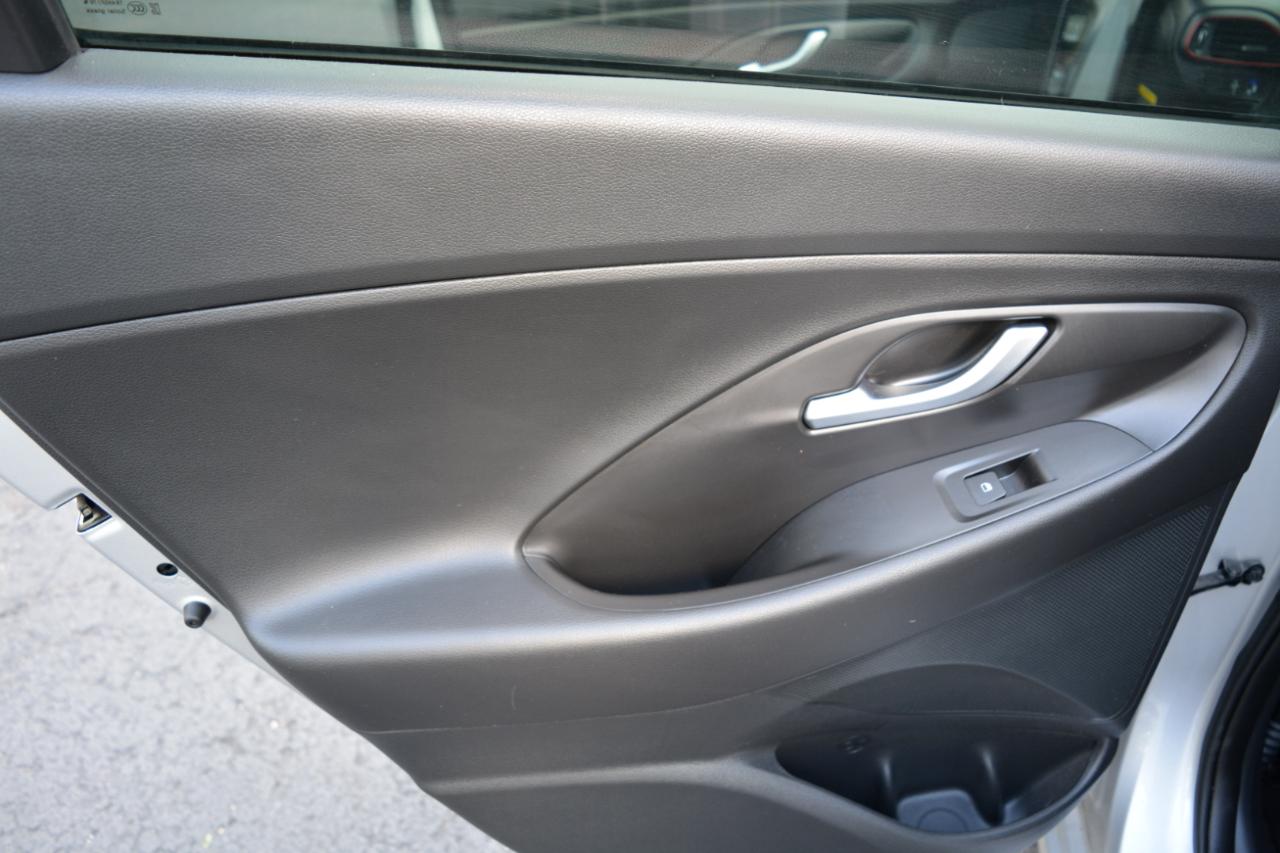 Hyundai Elantra GT Sport 1.6L 6M 2018