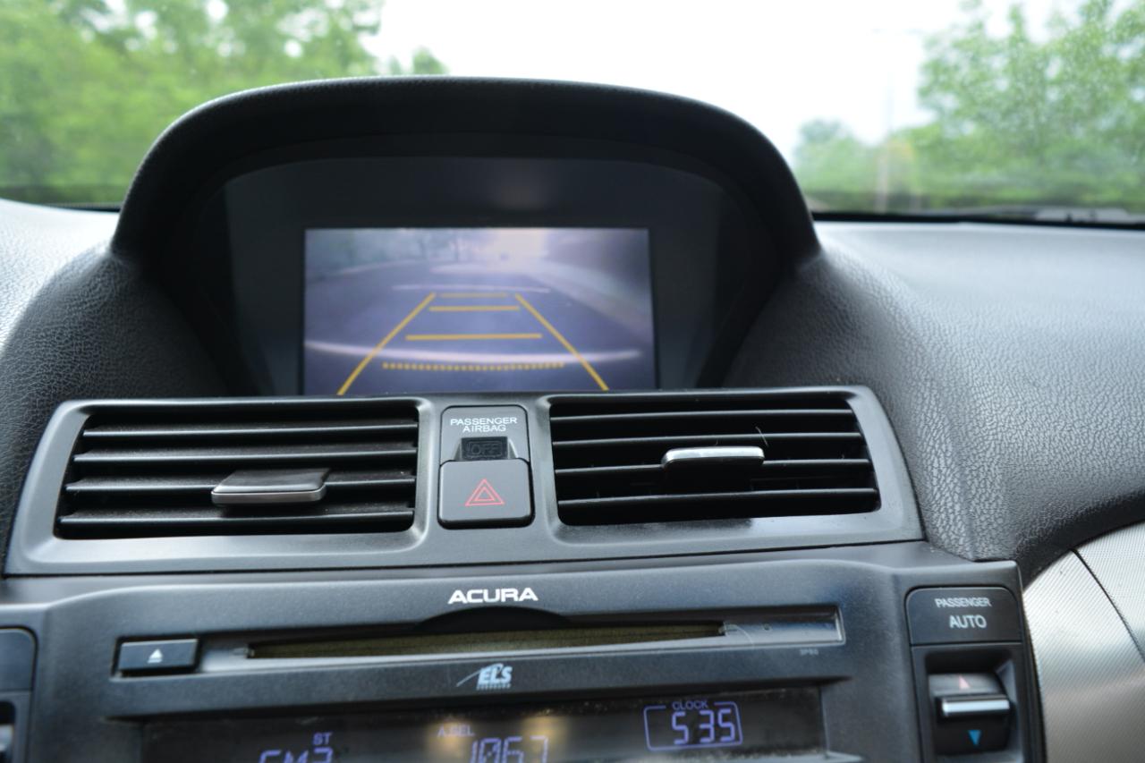 Acura TL 5-Speed AT with Tech Package 2009