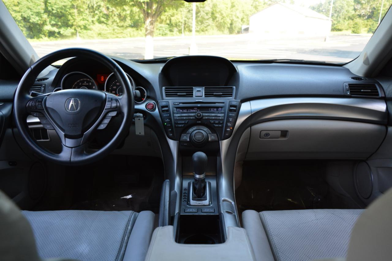 Acura TL 5-Speed AT with Tech Package 2009