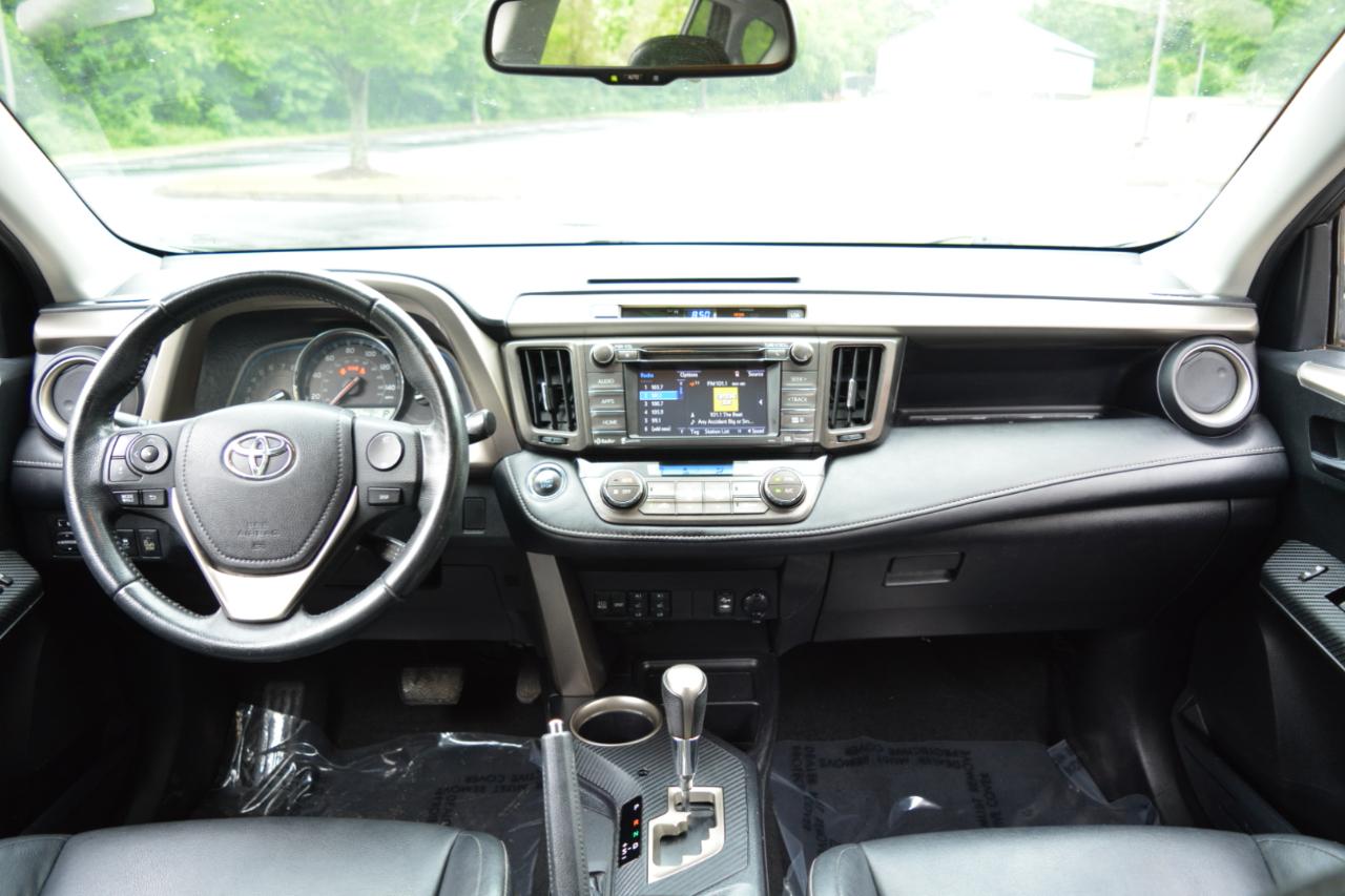Toyota RAV4 Limited FWD 2014