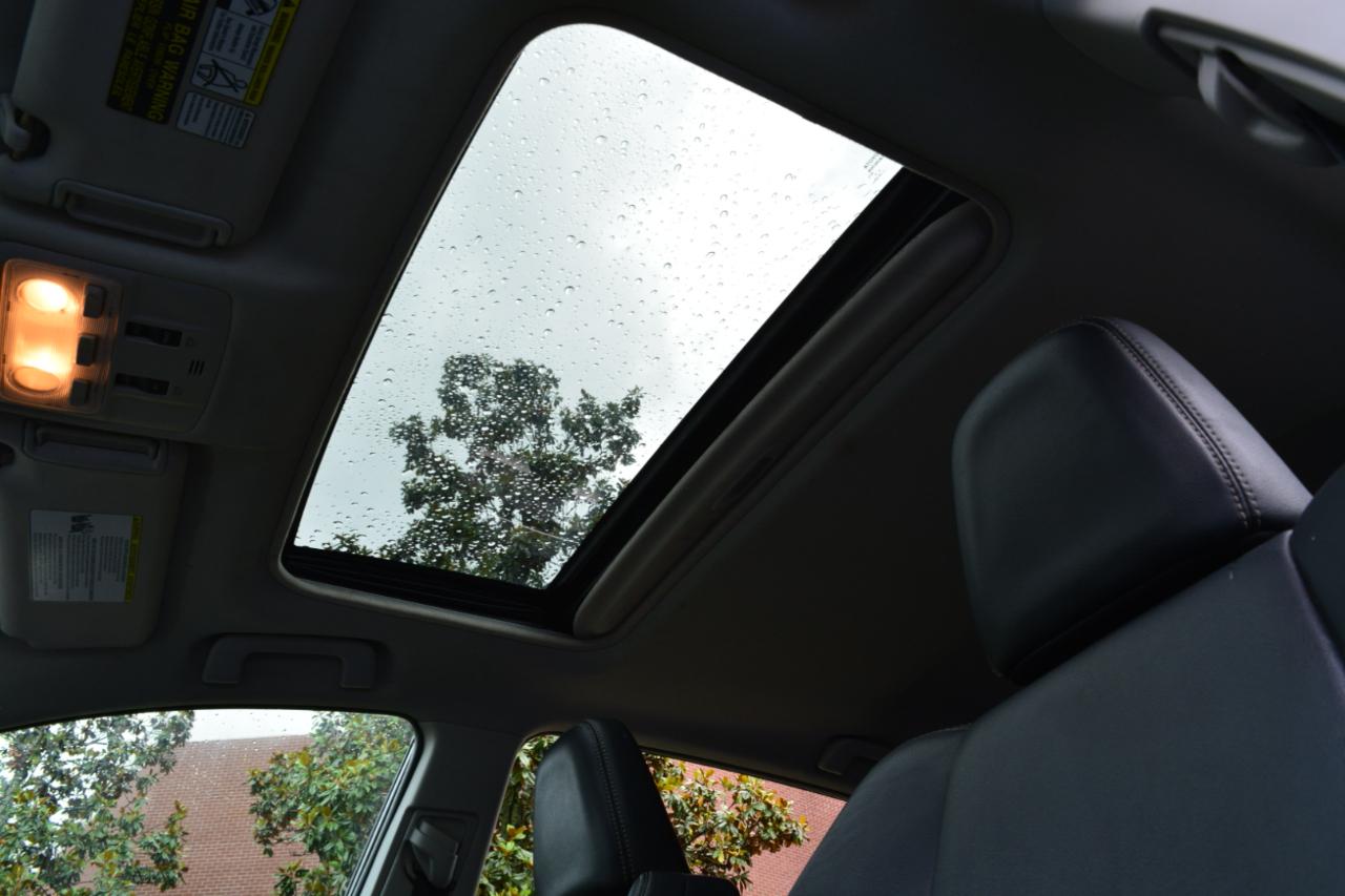 Toyota RAV4 Limited FWD 2014