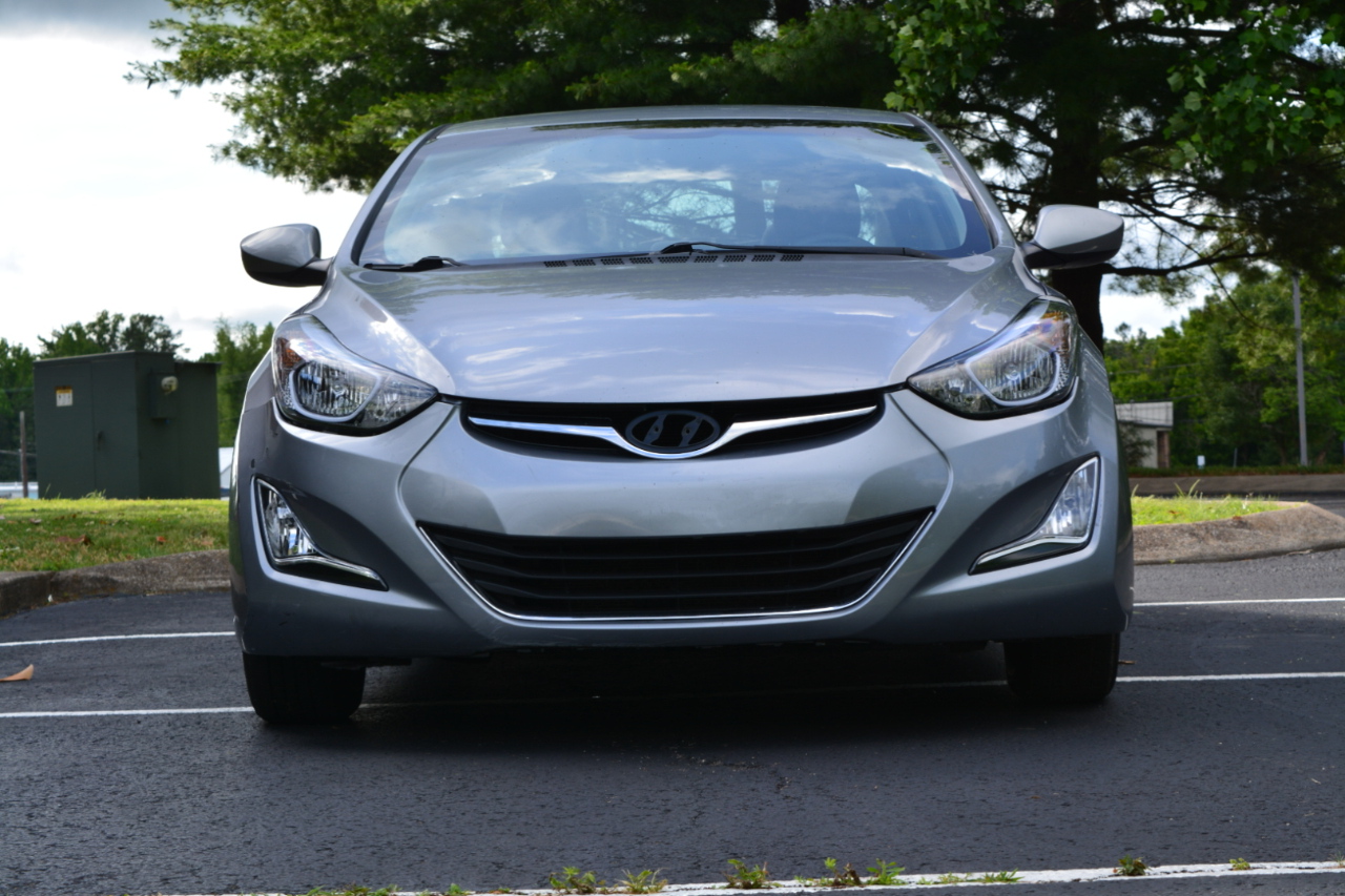 Hyundai Elantra SE 6AT 2016