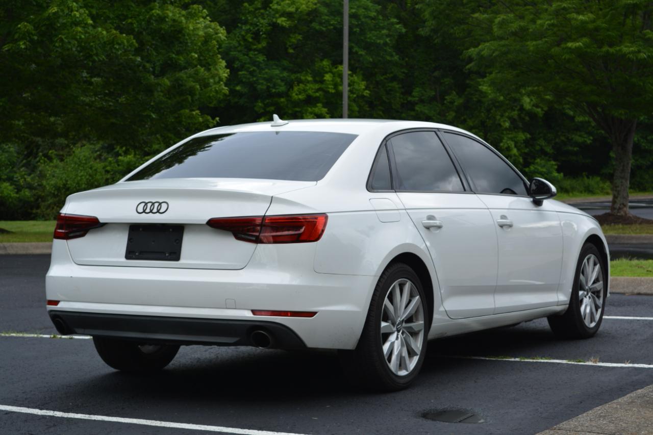 Audi A4 2.0T Premium Sedan 2017