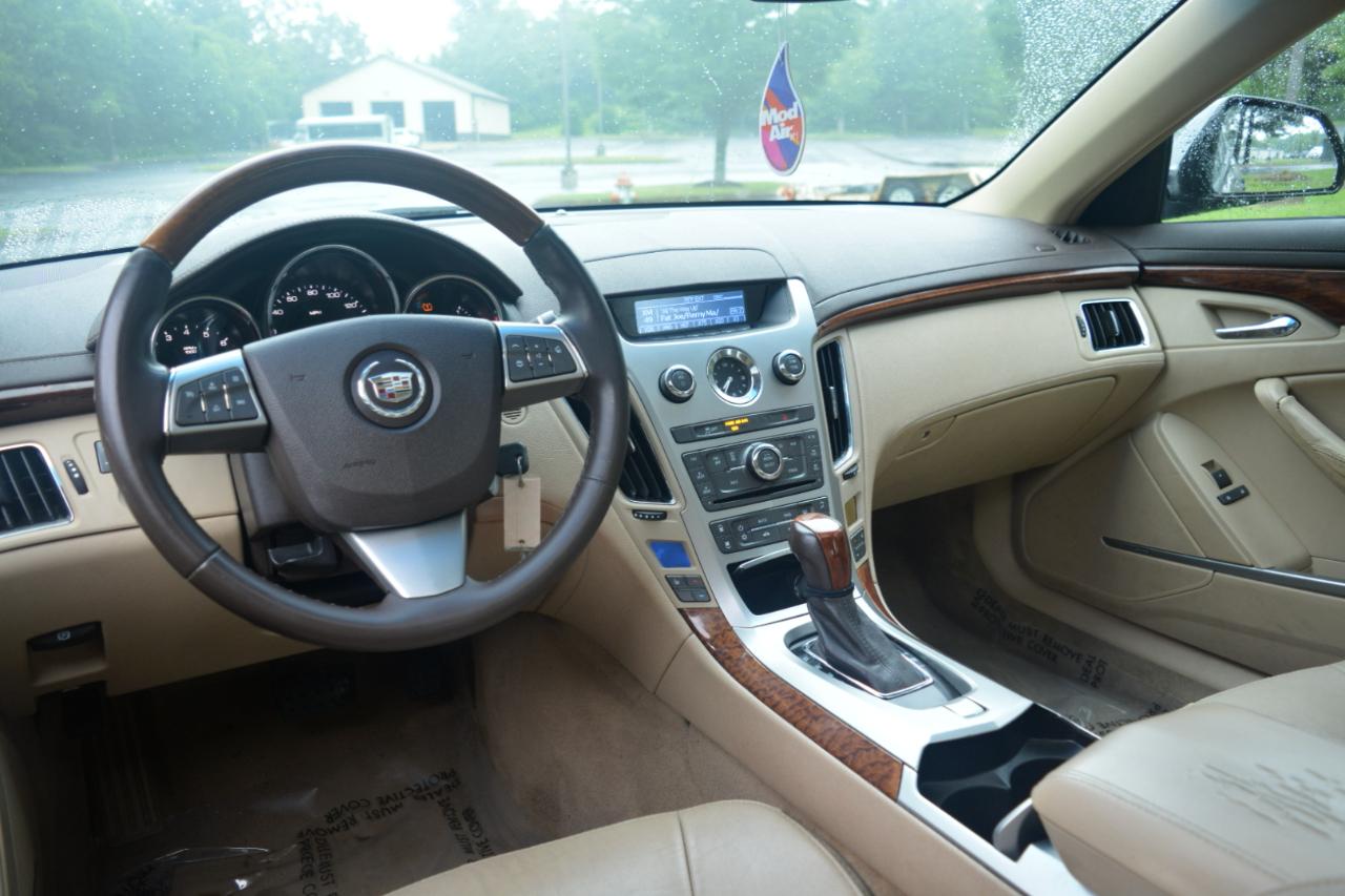 Cadillac CTS 3.0L Luxury AWD 2011