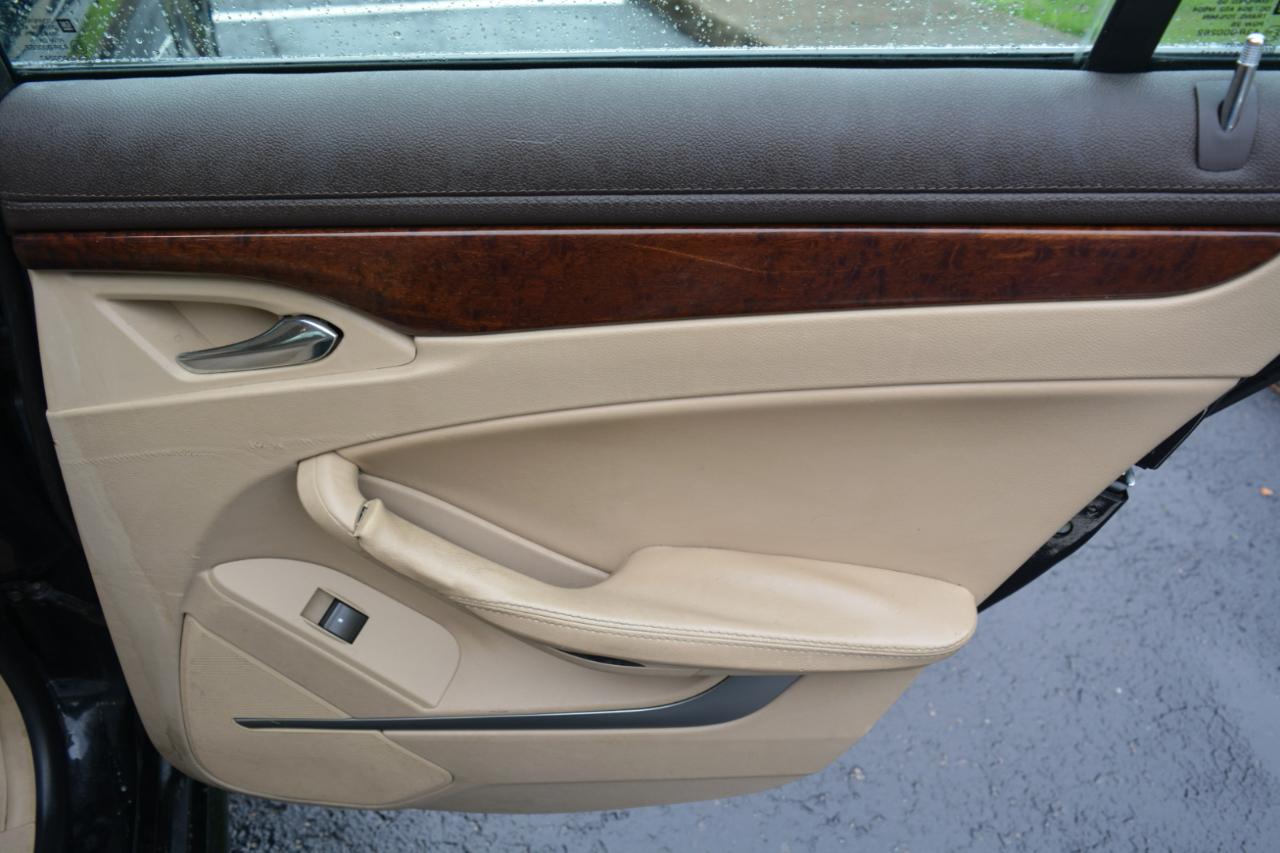 Cadillac CTS 3.0L Luxury AWD 2011