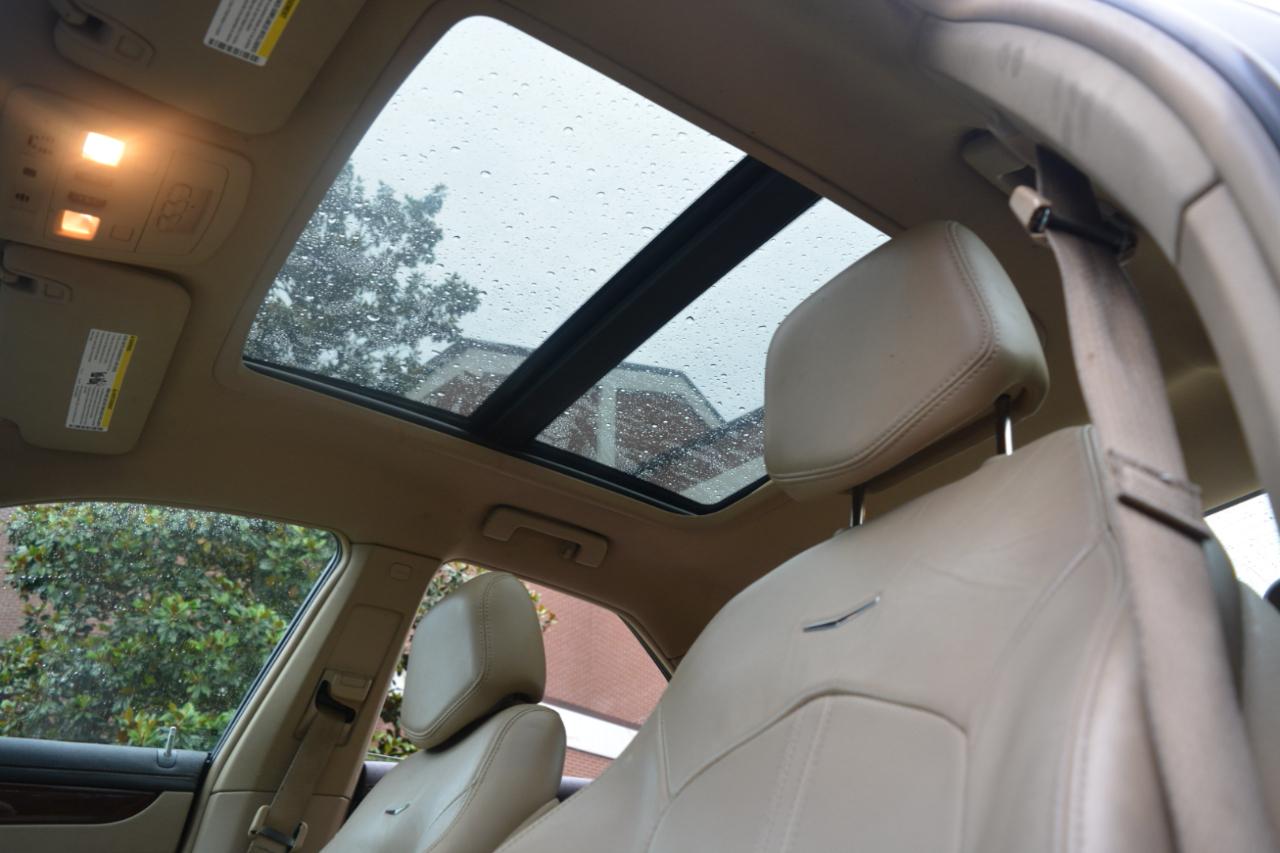Cadillac CTS 3.0L Luxury AWD 2011
