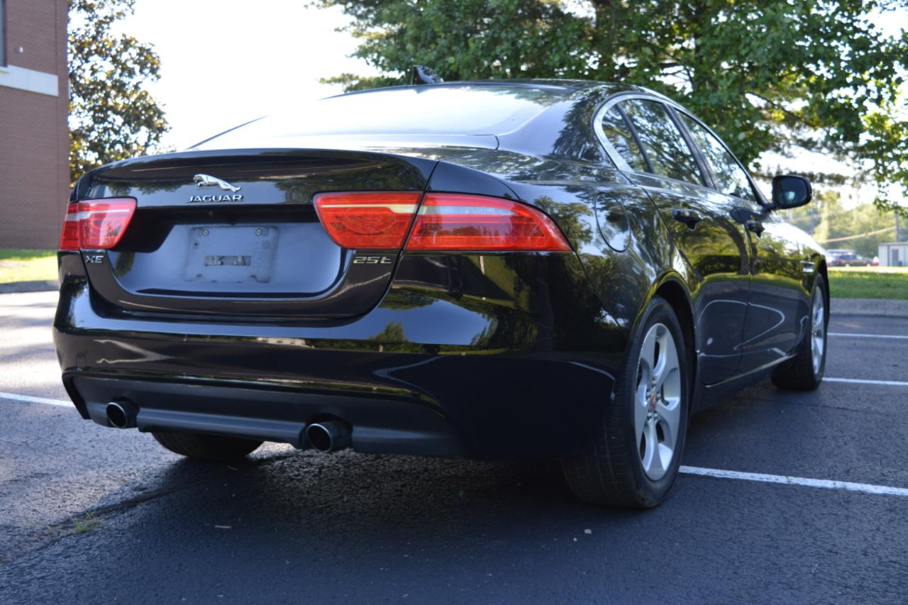 Jaguar XE 25t 2017