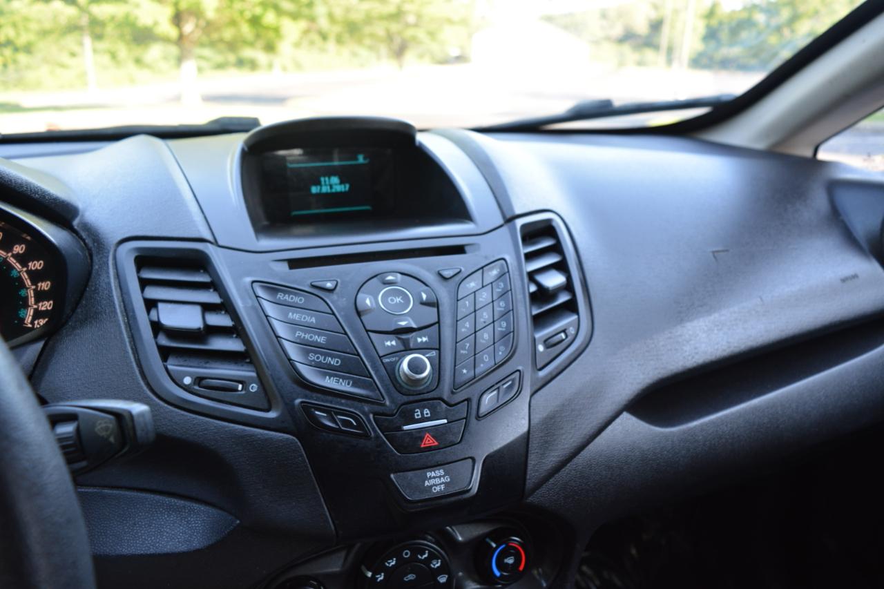 Ford Fiesta S Sedan 2017