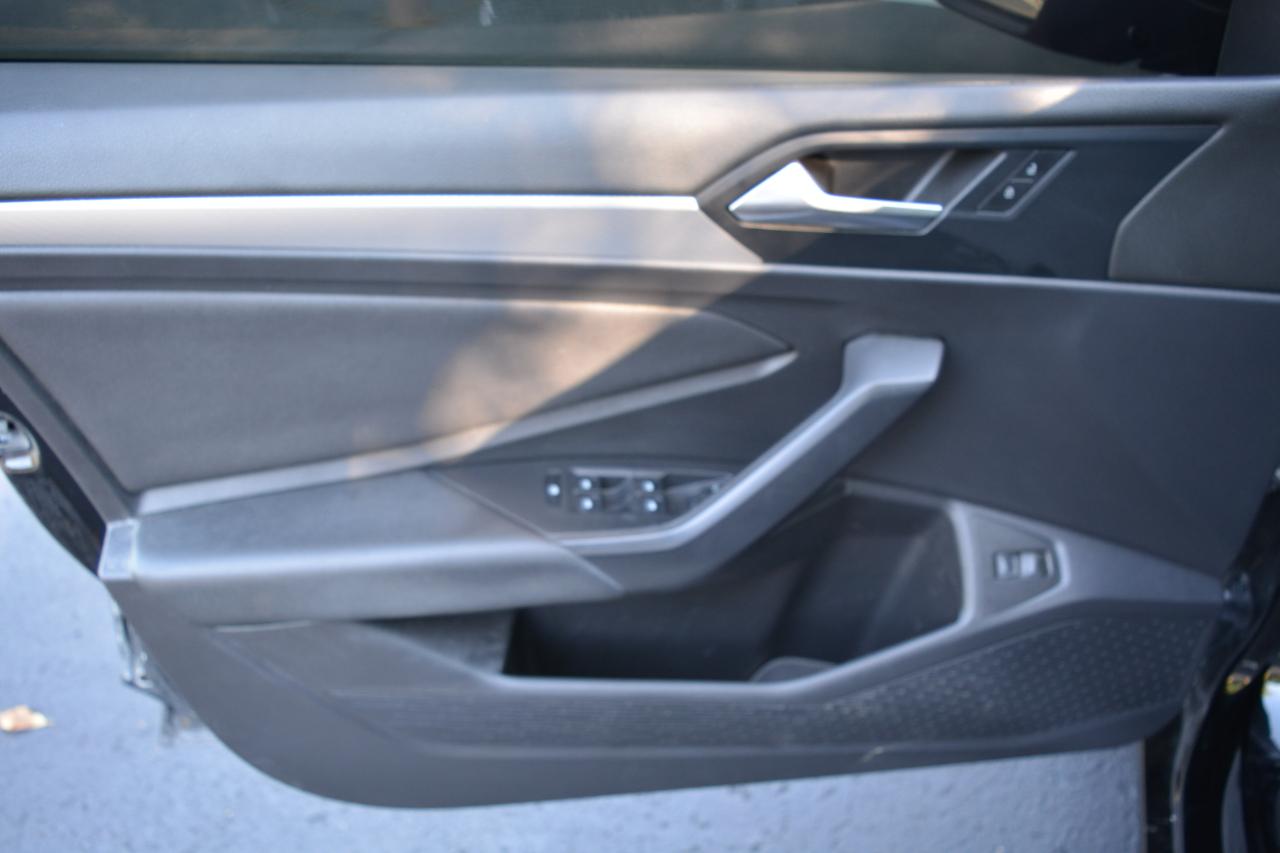Volkswagen Jetta 1.4T S 8A 2020