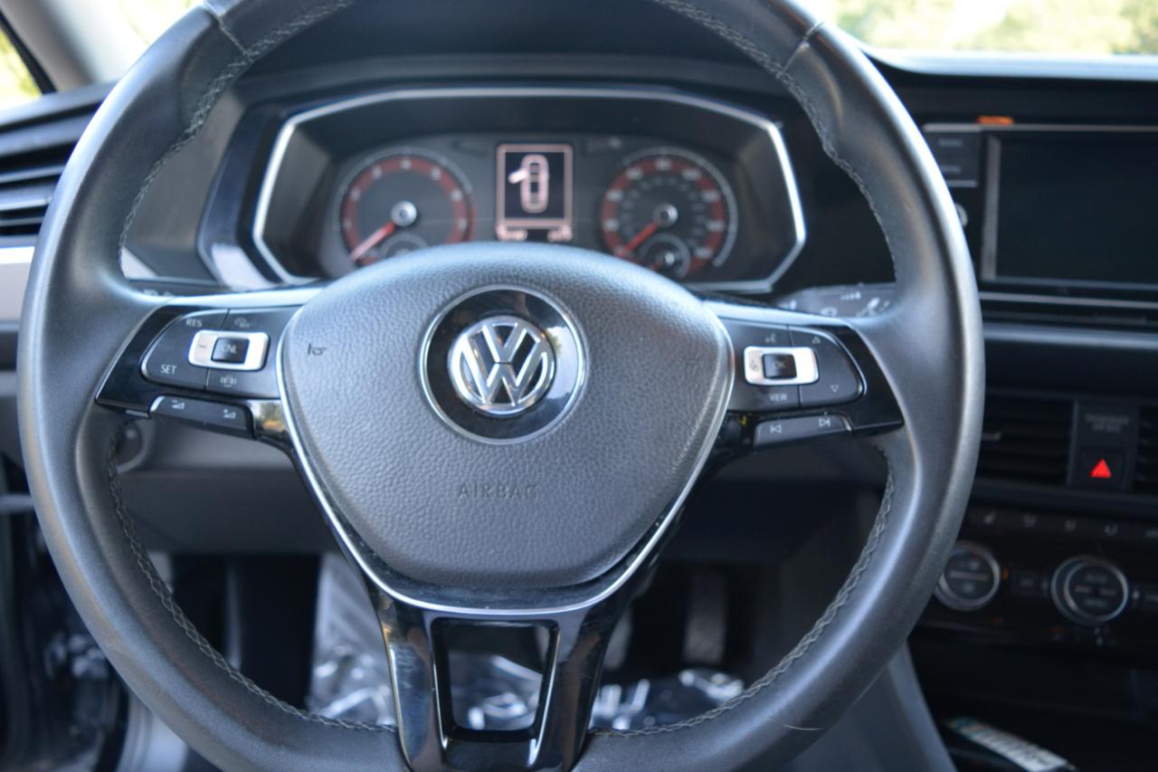 Volkswagen Jetta 1.4T S 8A 2020