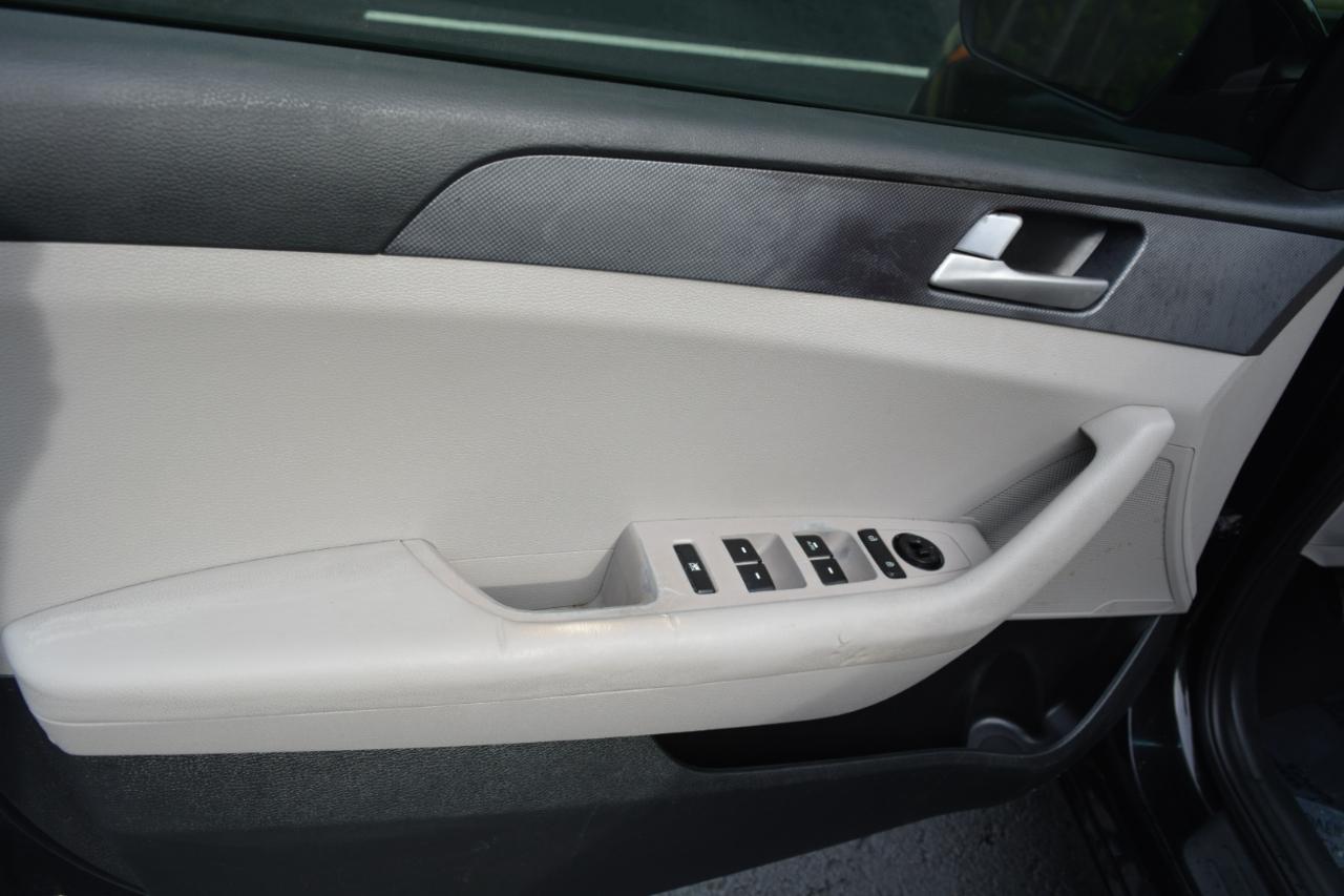 Hyundai Sonata SE 2017