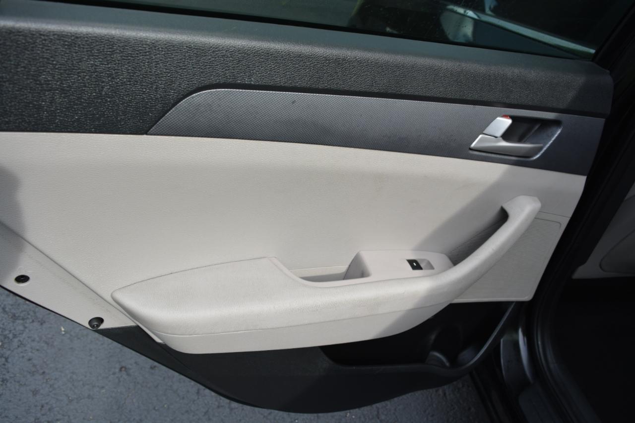 Hyundai Sonata SE 2017